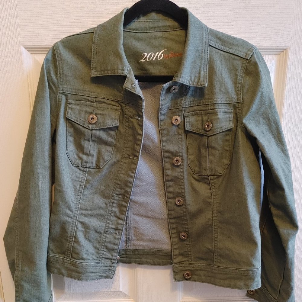 Ladies Sized Medium Parasuco Denim Jacket